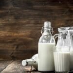 İnek Sütü Alerjisi Olan Bebekler Nasıl Beslenmeli?